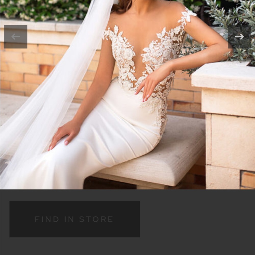 Wedding dress
